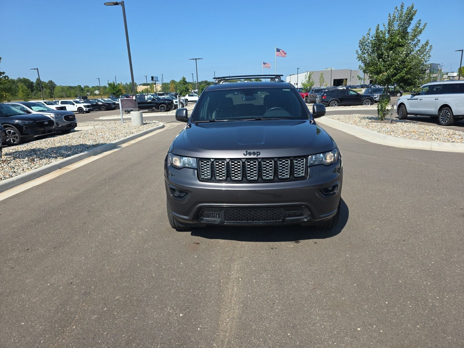 jeep grand cherokee 2018 1C4RJFAG1JC410390 image jeep grand cherokee 2018 1C4RJFAG1JC410390 image